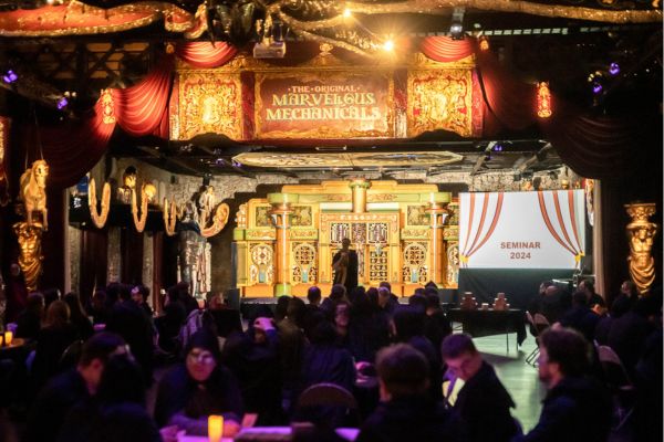 Salle Musée des Arts Forains 2 - Location Soirée Entreprise Cocktail XXL